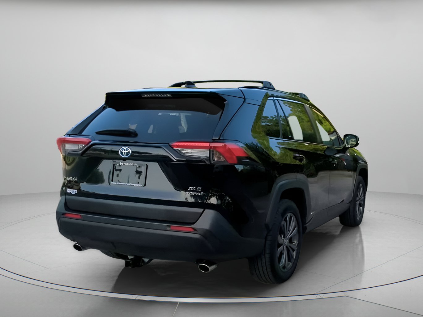 Used 2023 Toyota RAV4 XLE Premium AWD/4WD image 26