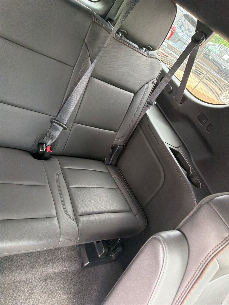 Used 2023 Chevrolet Suburban High Country AWD/4WD image 27