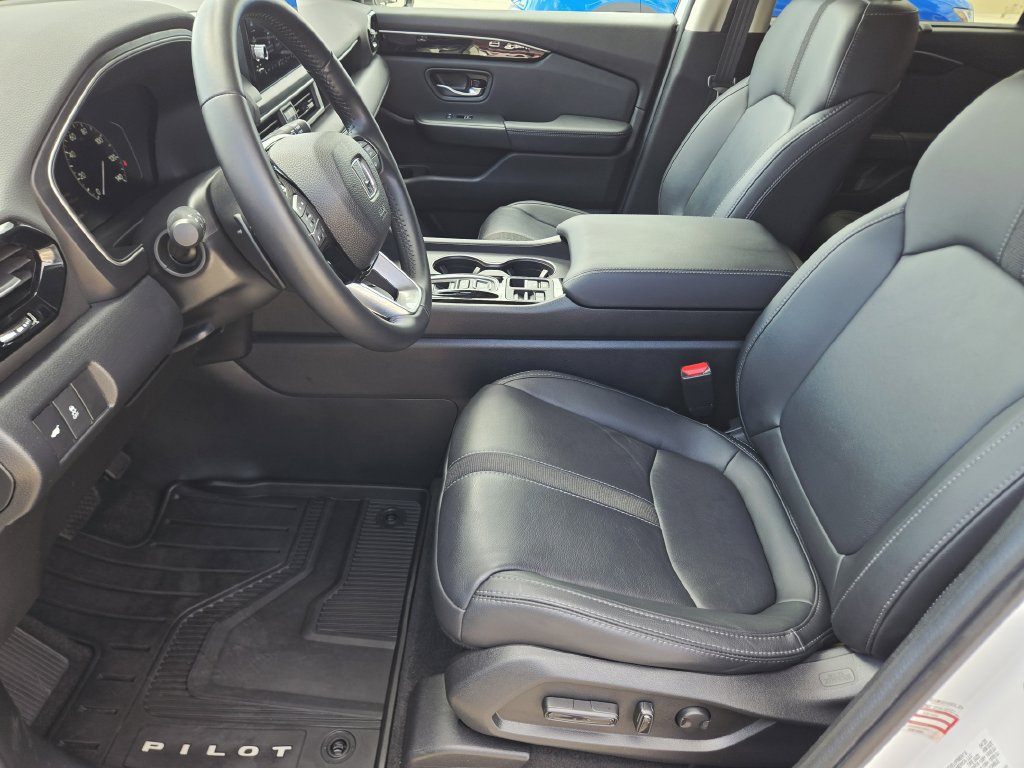 Certified 2025 Honda Pilot EX-L image 12