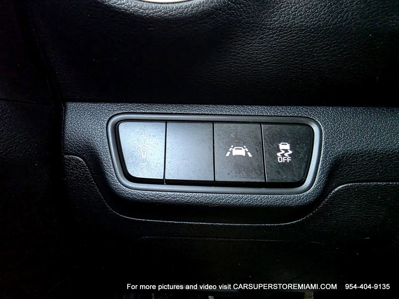 Used 2020 Kia Forte LXS FWD image 43