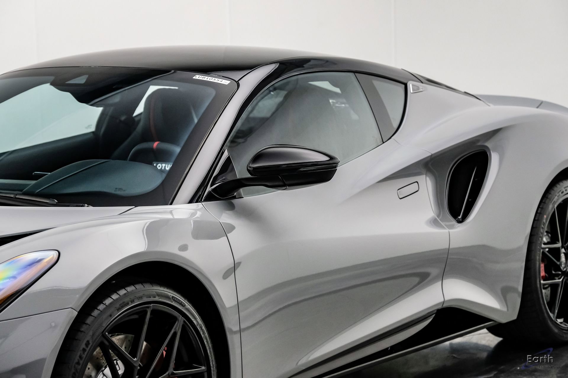 New 2026 Lotus Emira V6 SE RWD image 31