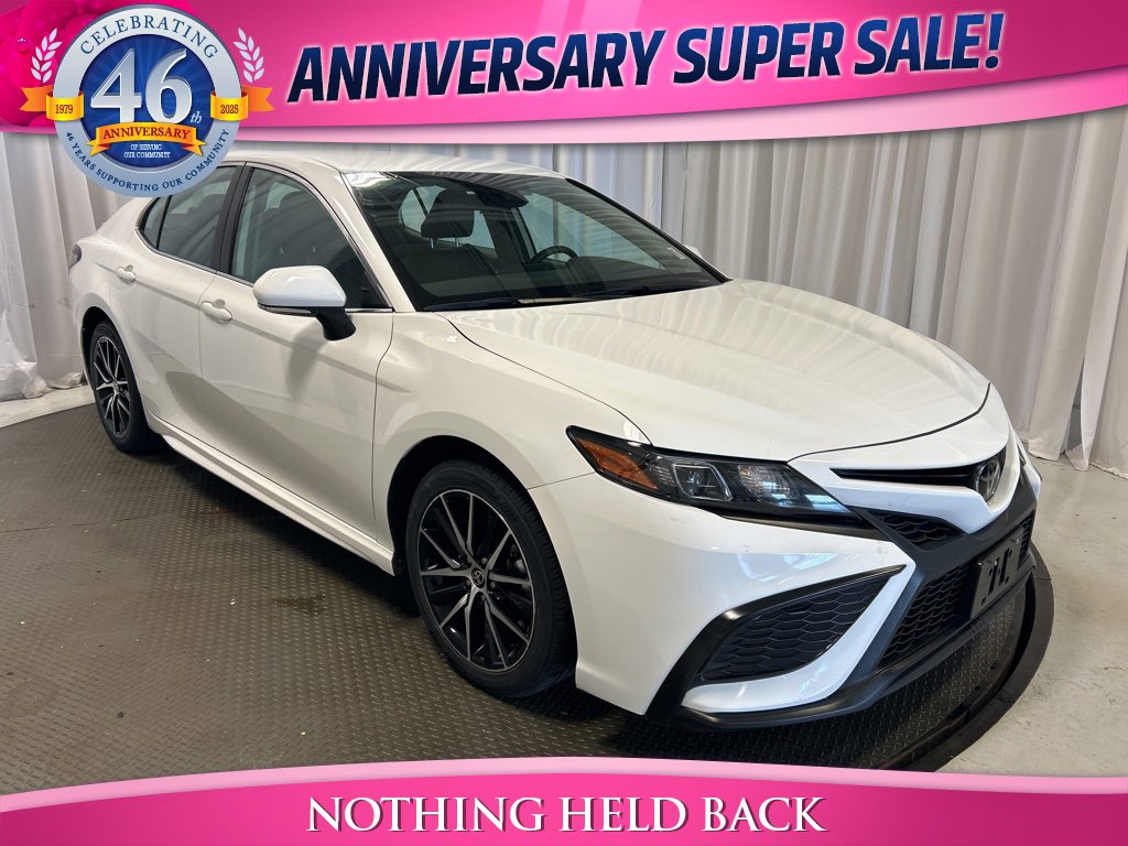 Used 2024 Toyota Camry SE