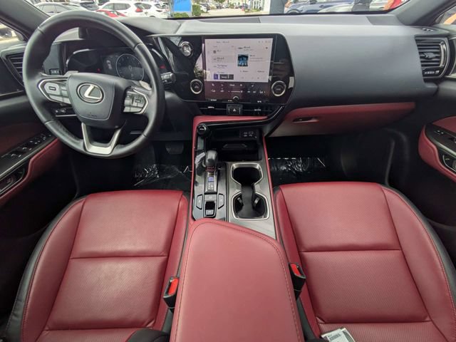 Used 2024 Lexus NX 250 FWD w/ Towing Package (2000 Lbs) image 12