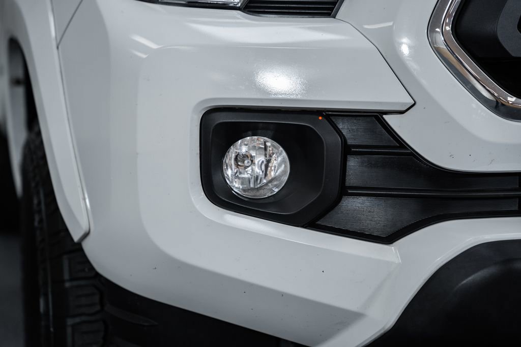 Used 2020 Toyota Tacoma SR5 image 13