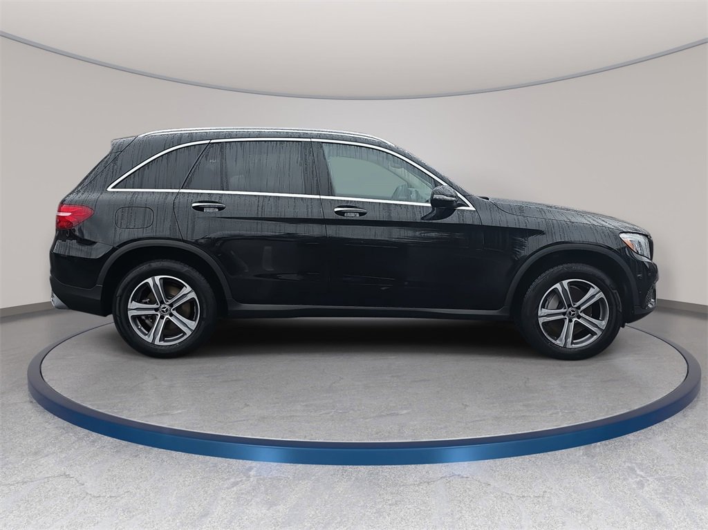 Used 2019 Mercedes-Benz GLC 300 4MATIC image 5