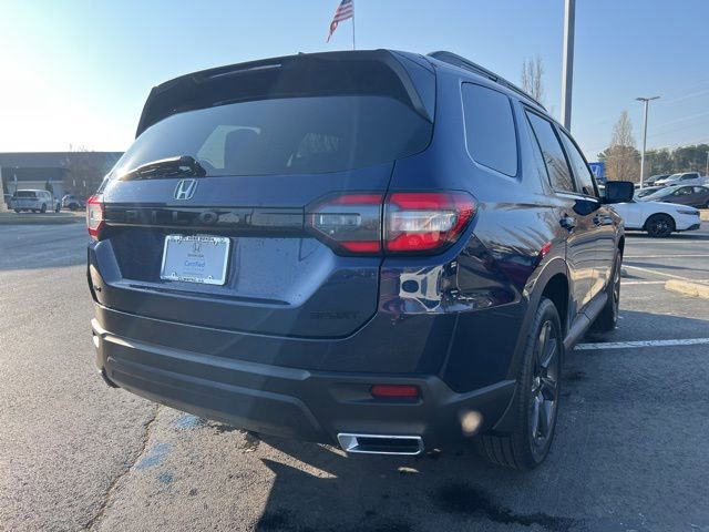 Certified 2025 Honda Pilot Sport image 6