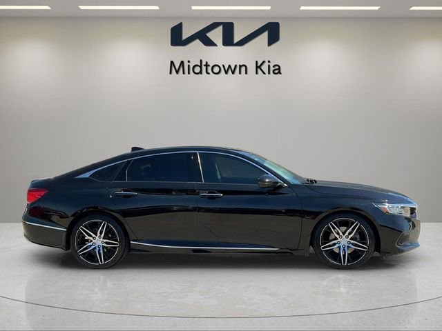 Used 2021 Honda Accord Touring image 2
