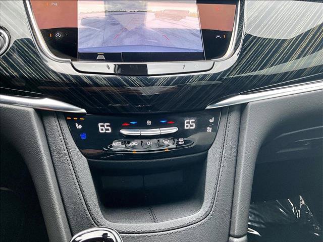 Used 2024 Cadillac XT6 Premium Luxury AWD/4WD image 24