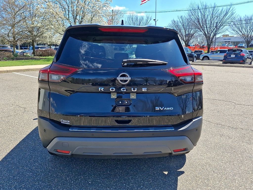 Used 2023 Nissan Rogue SV image 8