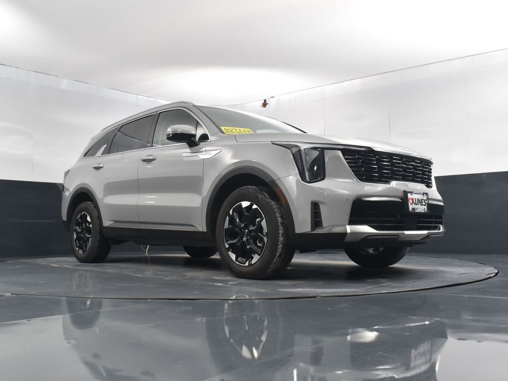 Used 2025 Kia Sorento S image 30