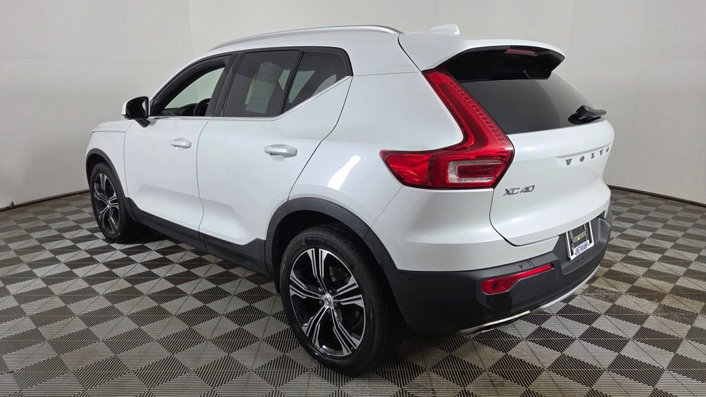 Used 2019 Volvo XC40 T5 Inscription image 5