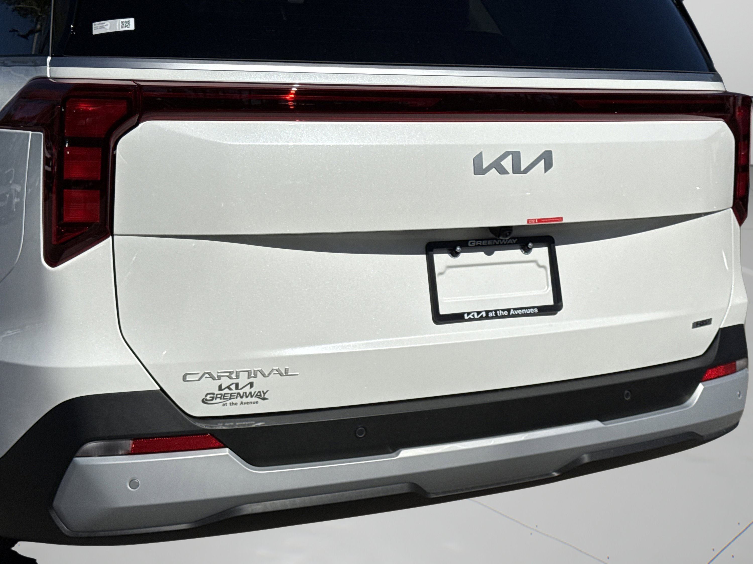 New 2026 Kia Carnival EX FWD image 29