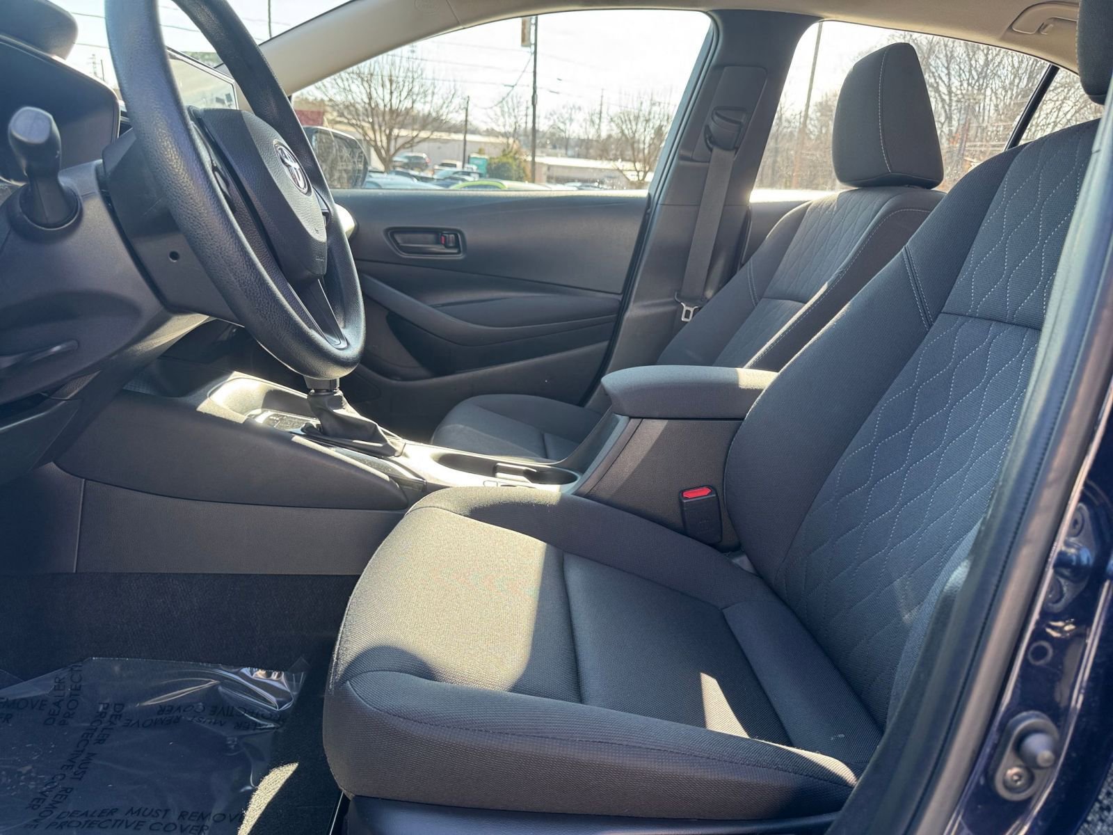 Used 2025 Toyota Corolla LE image 21