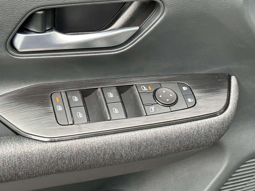 New 2026 Nissan Kicks SV w/ SV Premium Package AWD/4WD image 15
