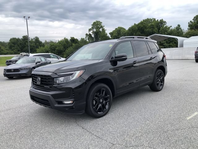 Certified 2025 Honda Passport Black Edition image 4