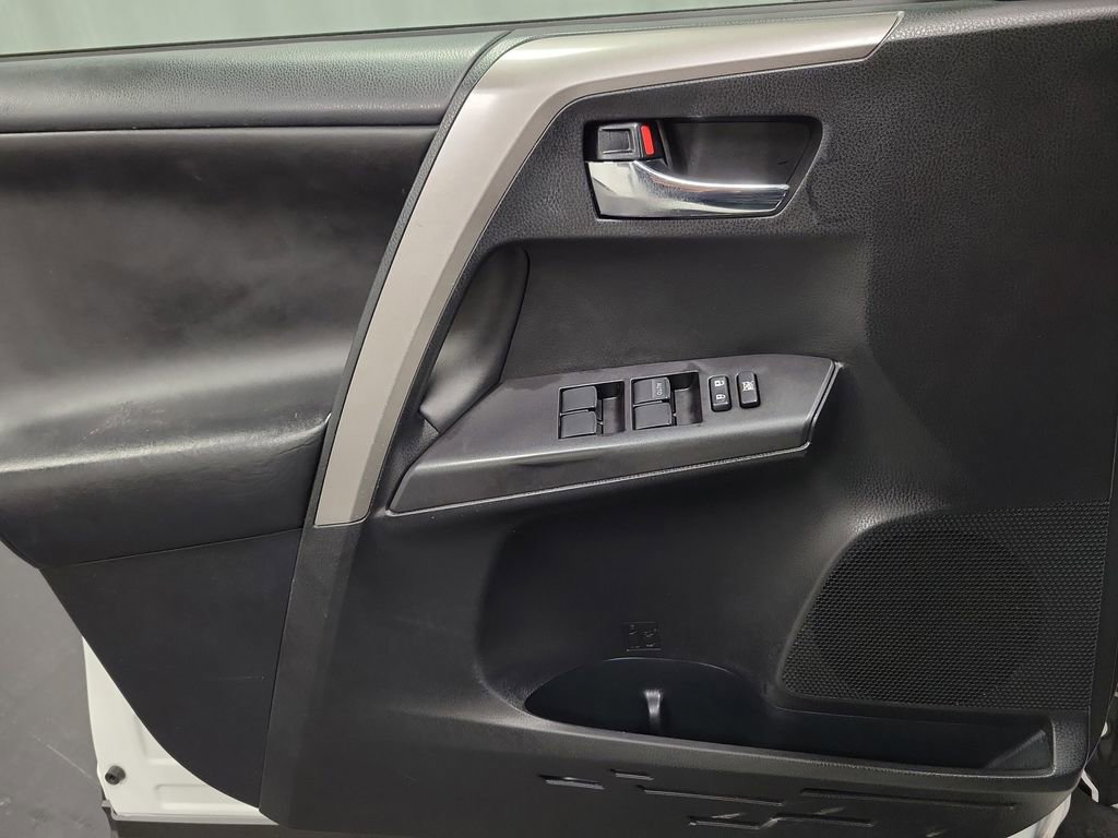 Used 2018 Toyota RAV4 XLE w/ Plus Extra Value Package image 22