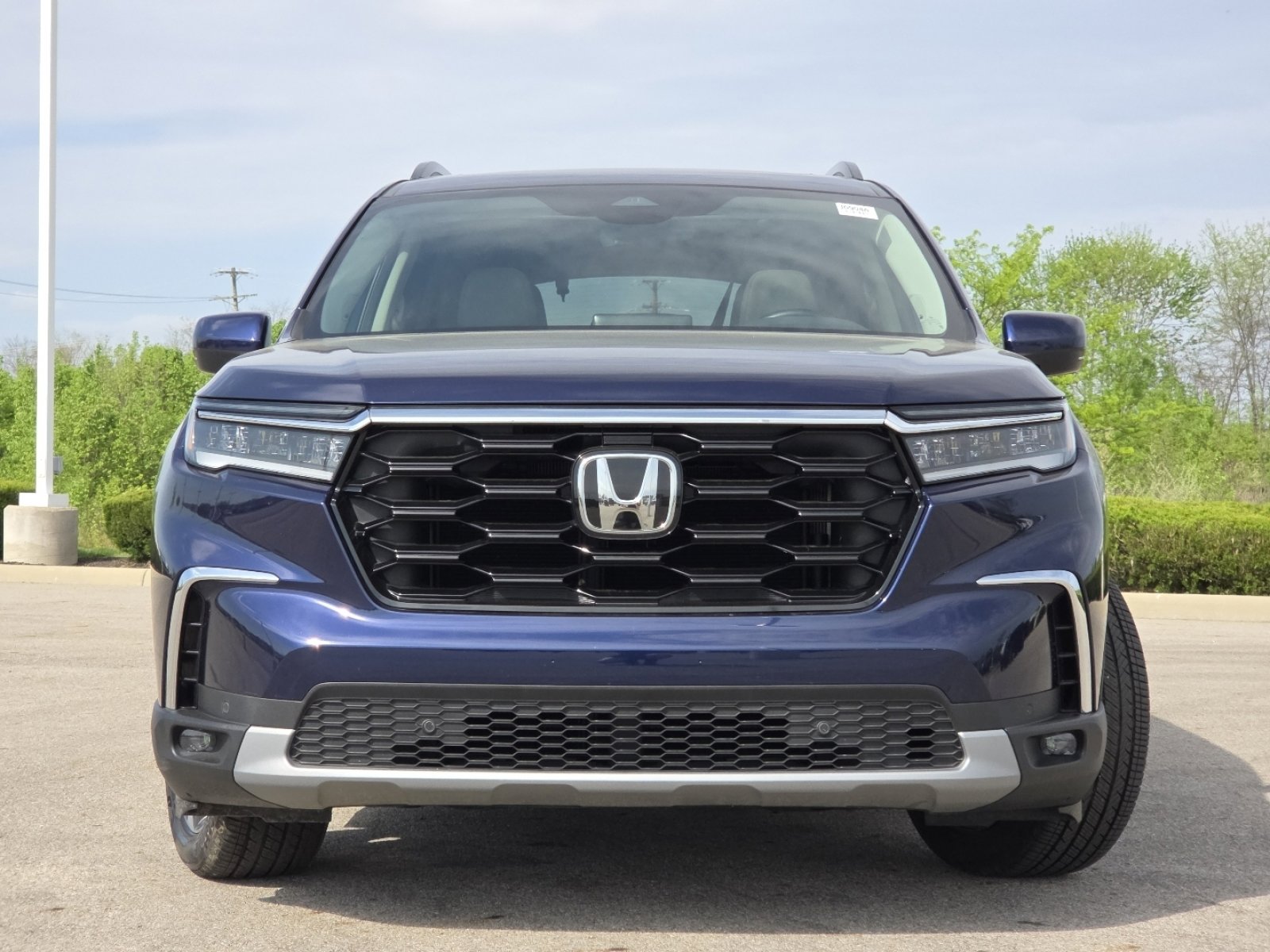 Used 2024 Honda Pilot Touring image 15