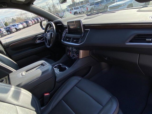 Used 2023 Chevrolet Suburban High Country image 20