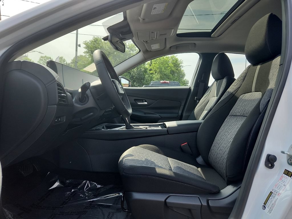 New 2026 Nissan Sentra SV FWD image 6
