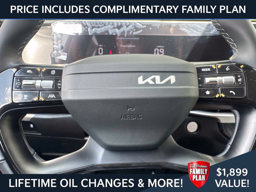 New 2026 Kia Sorento LX FWD image 3