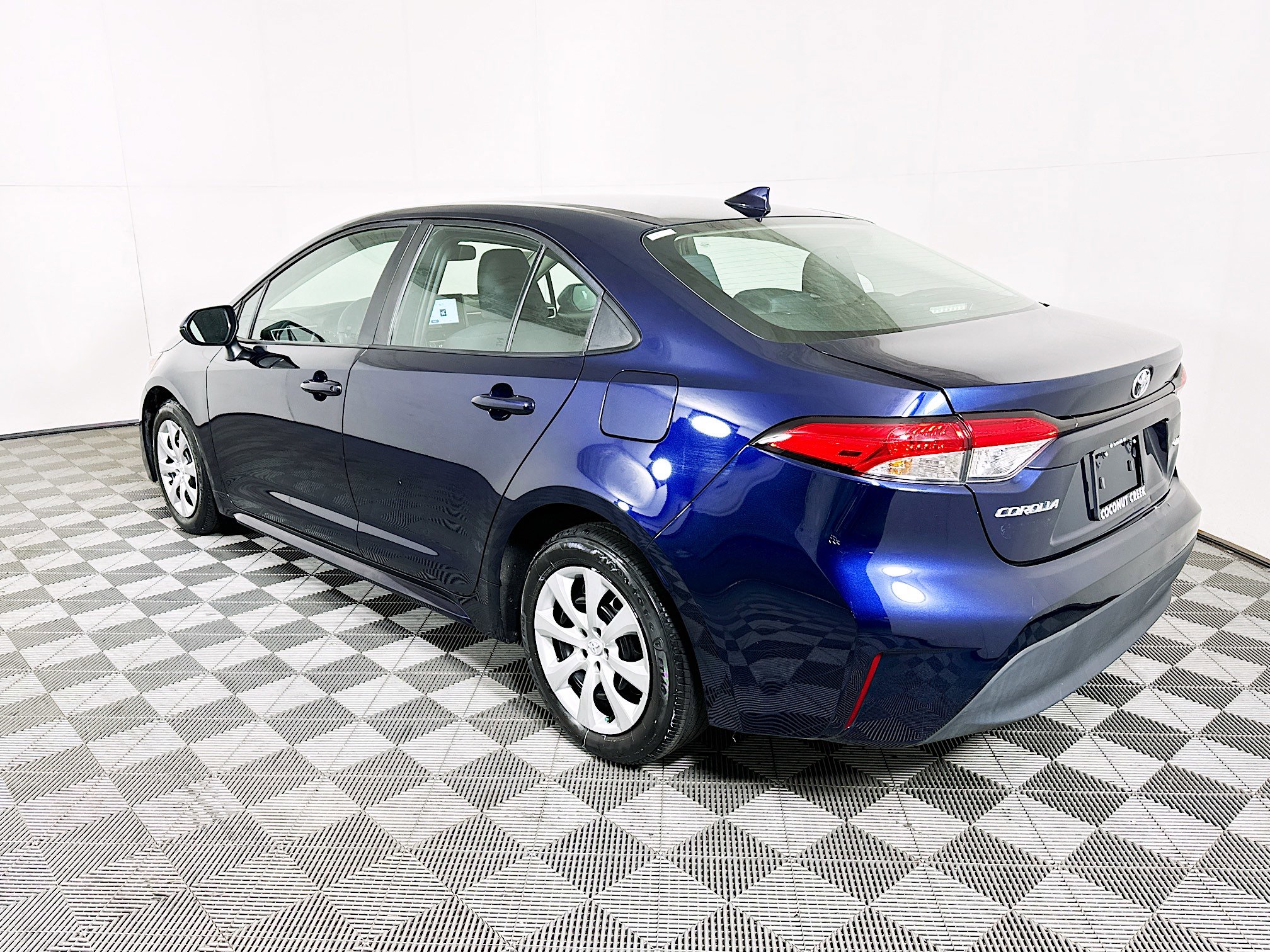 Used 2024 Toyota Corolla LE image 5