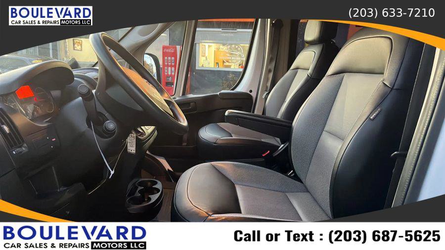 Used 2021 RAM ProMaster 2500 w/ Convenience Group FWD image 15