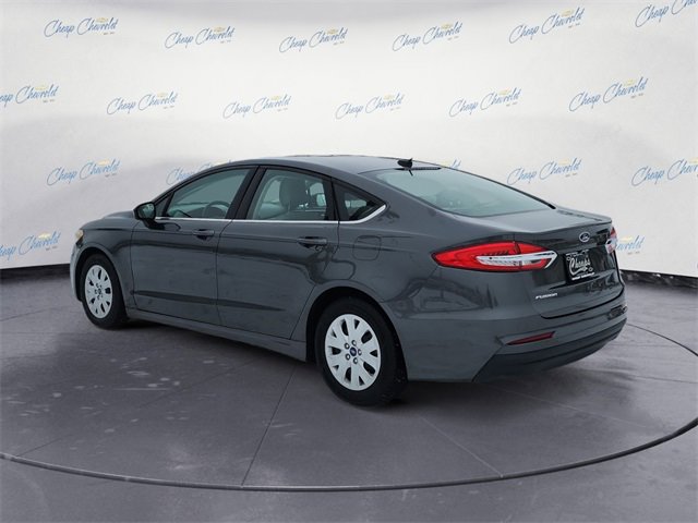 Used 2019 Ford Fusion S image 3