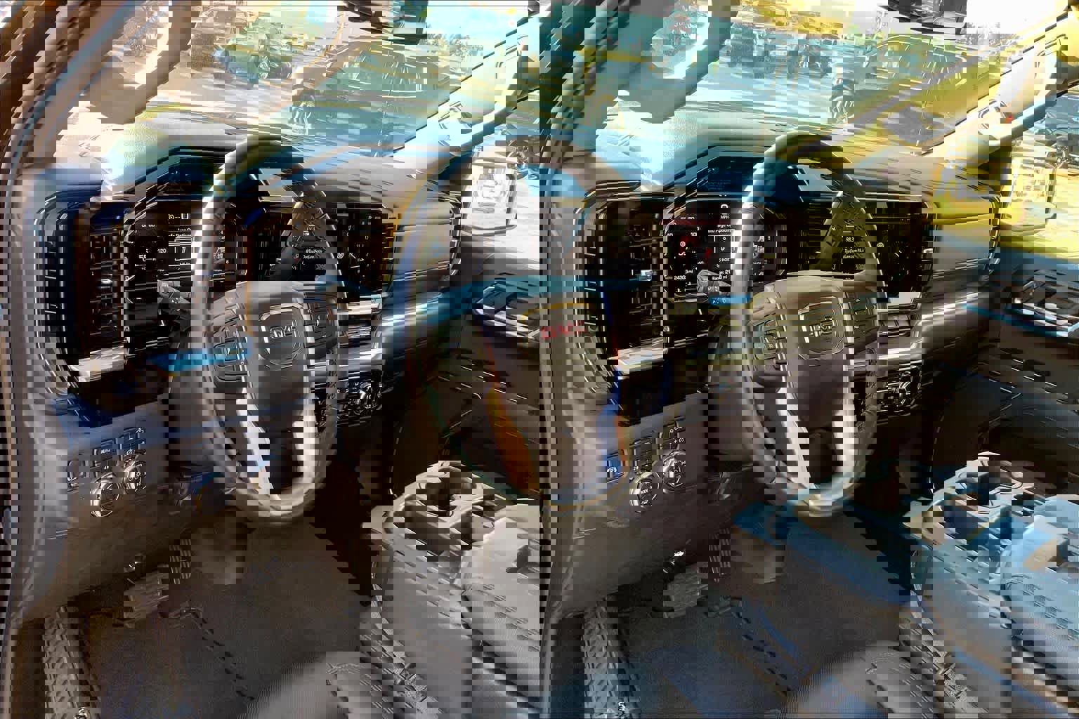 Used 2025 GMC Sierra 1500 SLT image 16