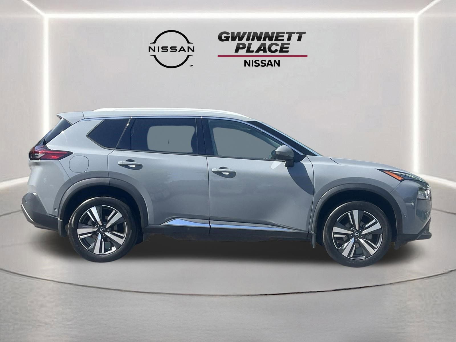 Used 2022 Nissan Rogue SL w/ SL Premium Package image 27