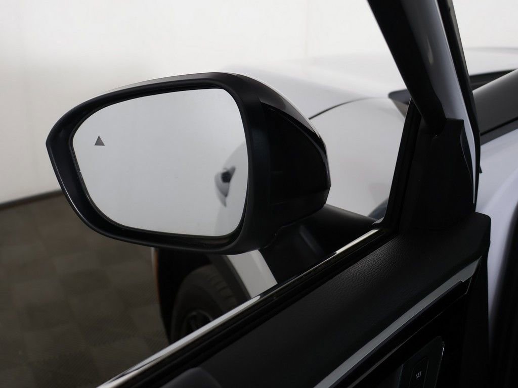 Used 2023 Mitsubishi Outlander SEL Black Edition AWD/4WD image 38