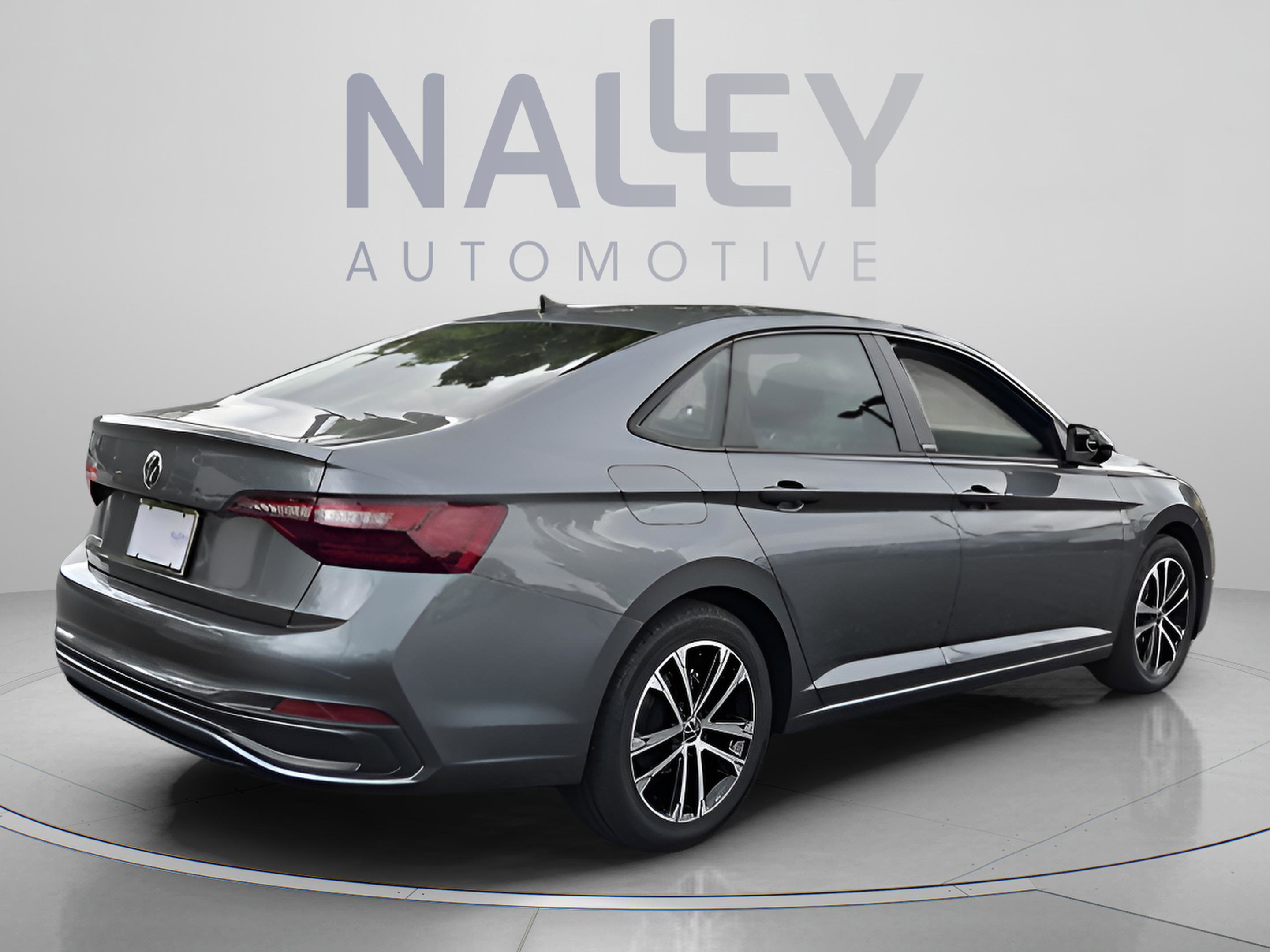 Used 2023 Volkswagen Jetta Sport FWD image 5