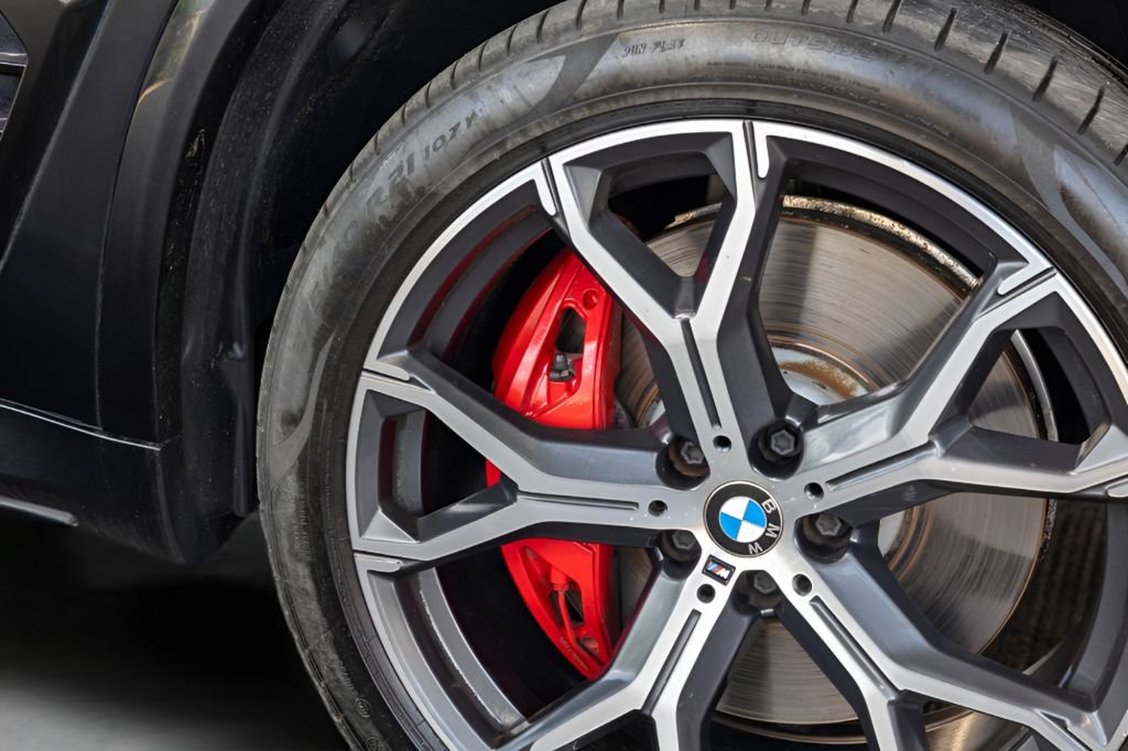 Used 2025 BMW X5 M60i w/ Executive Package AWD/4WD image 11