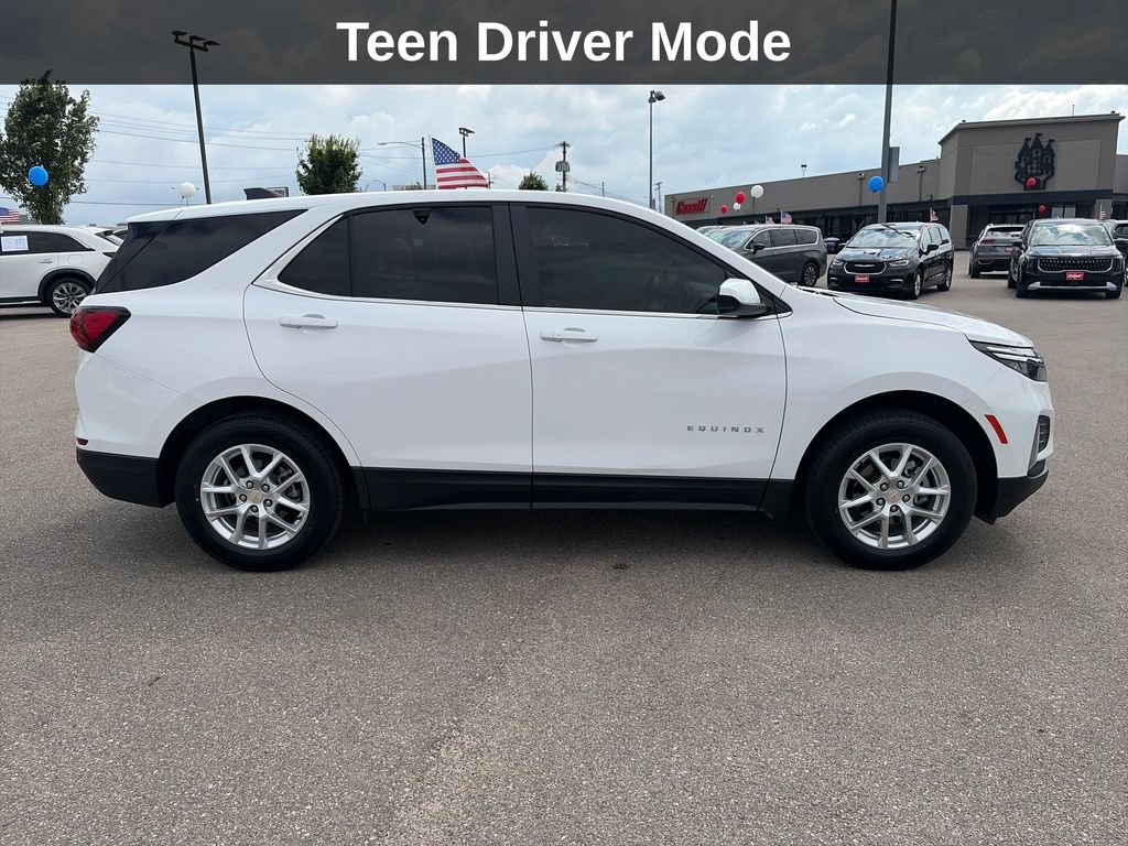 Used 2024 Chevrolet Equinox LT AWD/4WD image 8