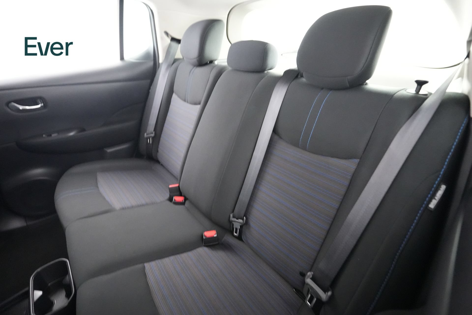 Used 2025 Nissan Leaf S FWD image 24