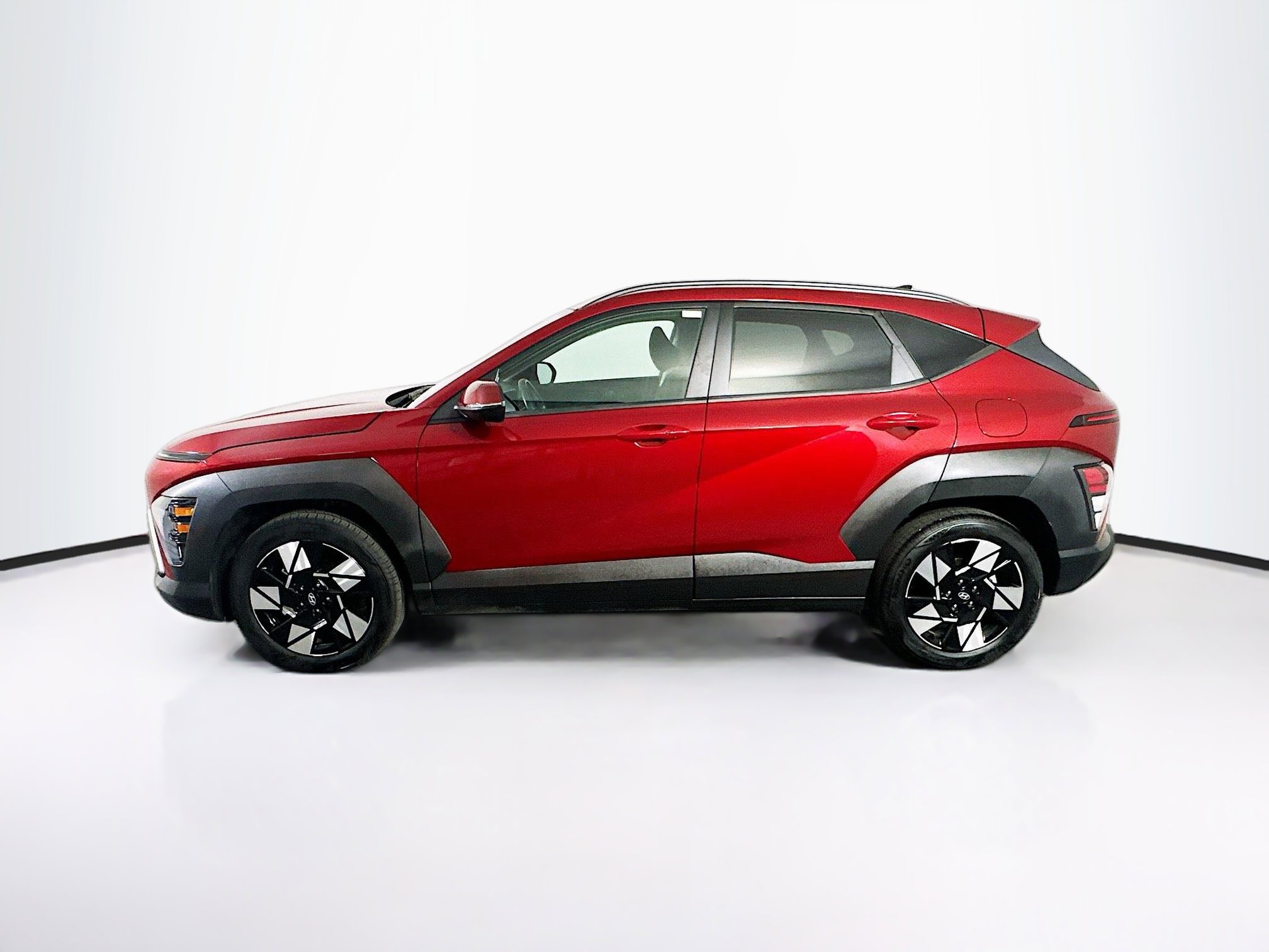 Used 2025 Hyundai Kona SEL image 4