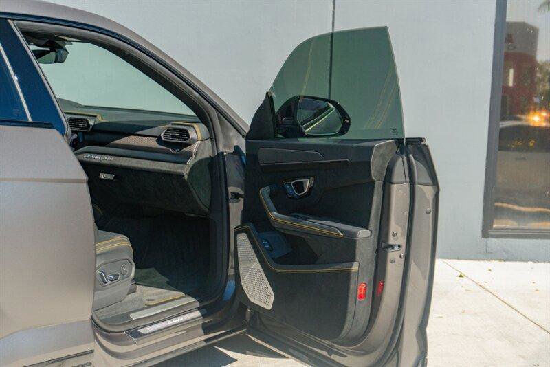 Used 2024 Lamborghini Urus Performante image 56