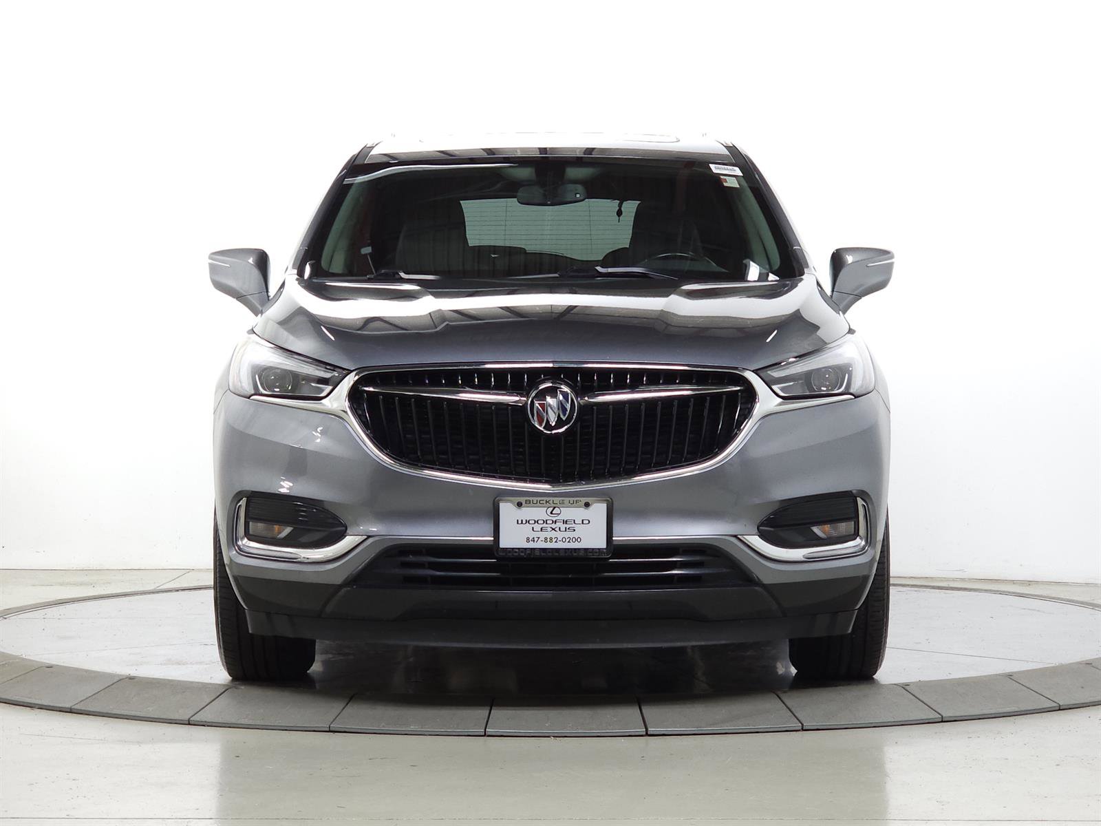 Used 2019 Buick Enclave Essence image 2