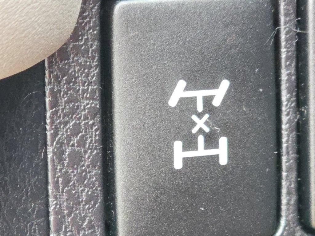 Used 2015 Toyota RAV4 Limited AWD/4WD image 13