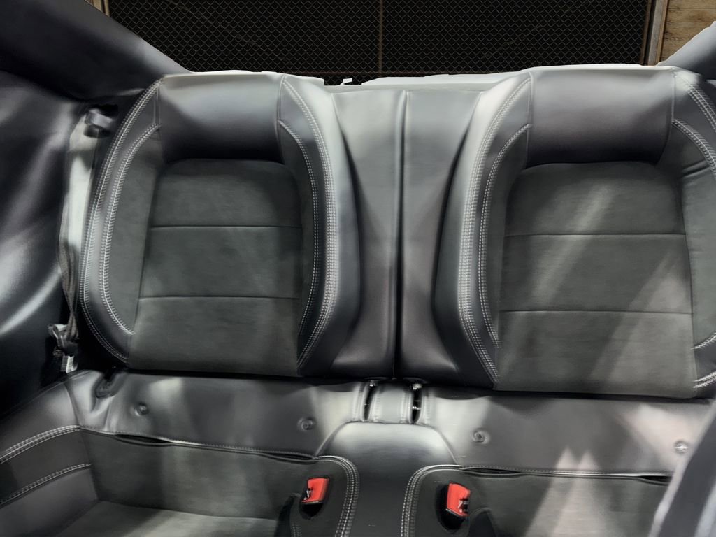 Used 2020 Ford Mustang Shelby GT500 w/ Carbon Fiber Track Pack image 37