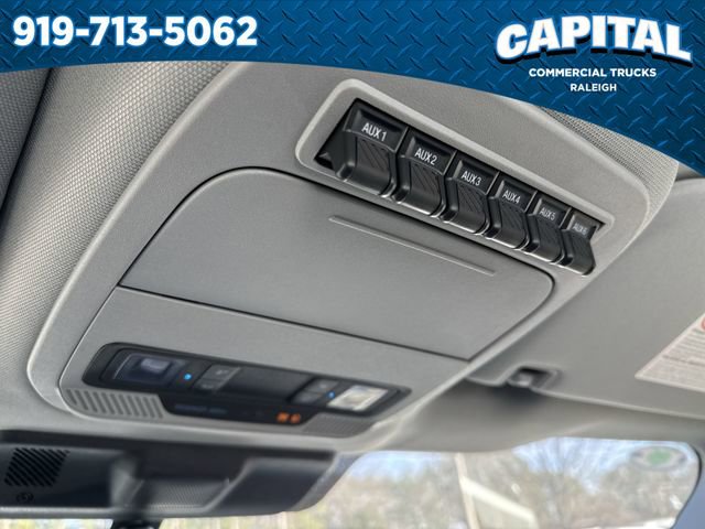 New 2023 Ford F550 2WD Regular Cab Super Duty image 28