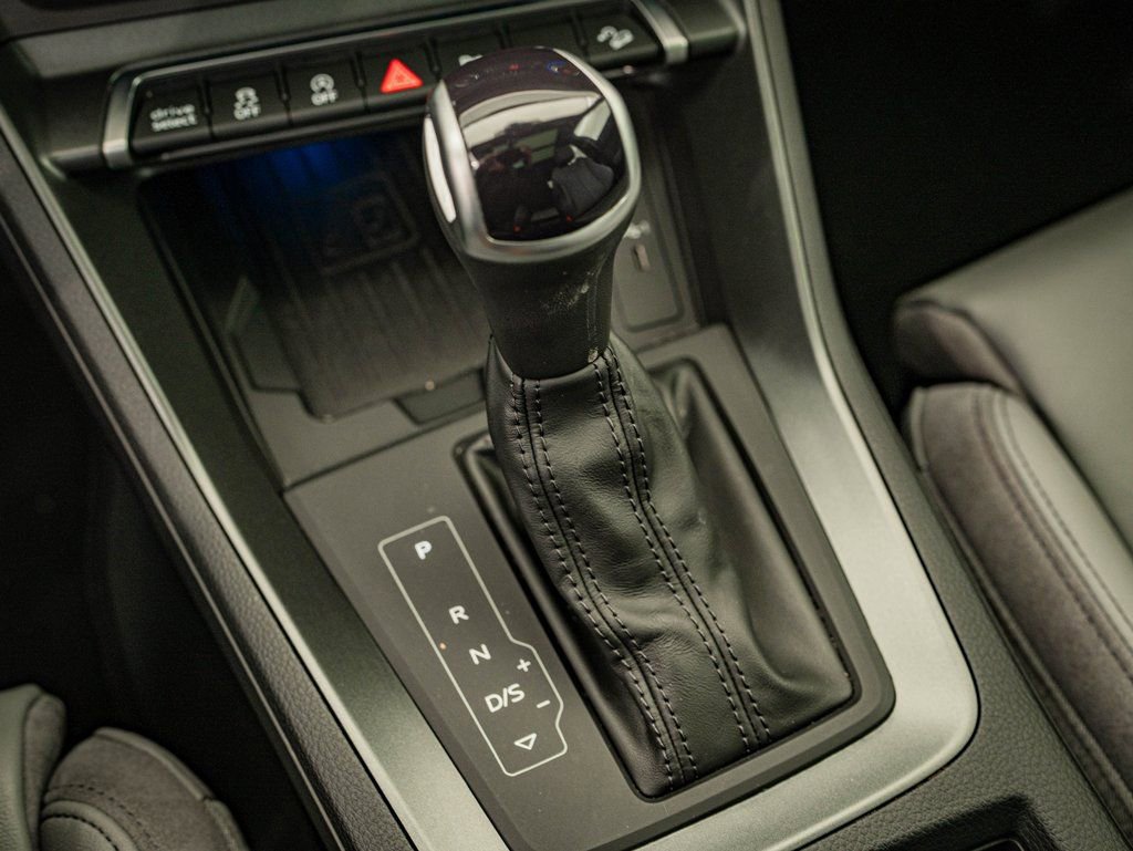 Used 2023 Audi Q3 2.0T Premium Plus w/ Premium Plus Package image 35