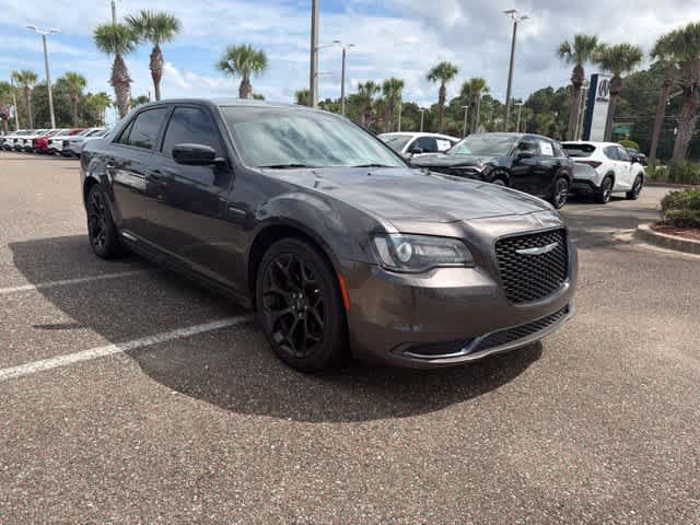Used 2019 Chrysler 300 Touring w/ Sport Appearance Package RWD image 6