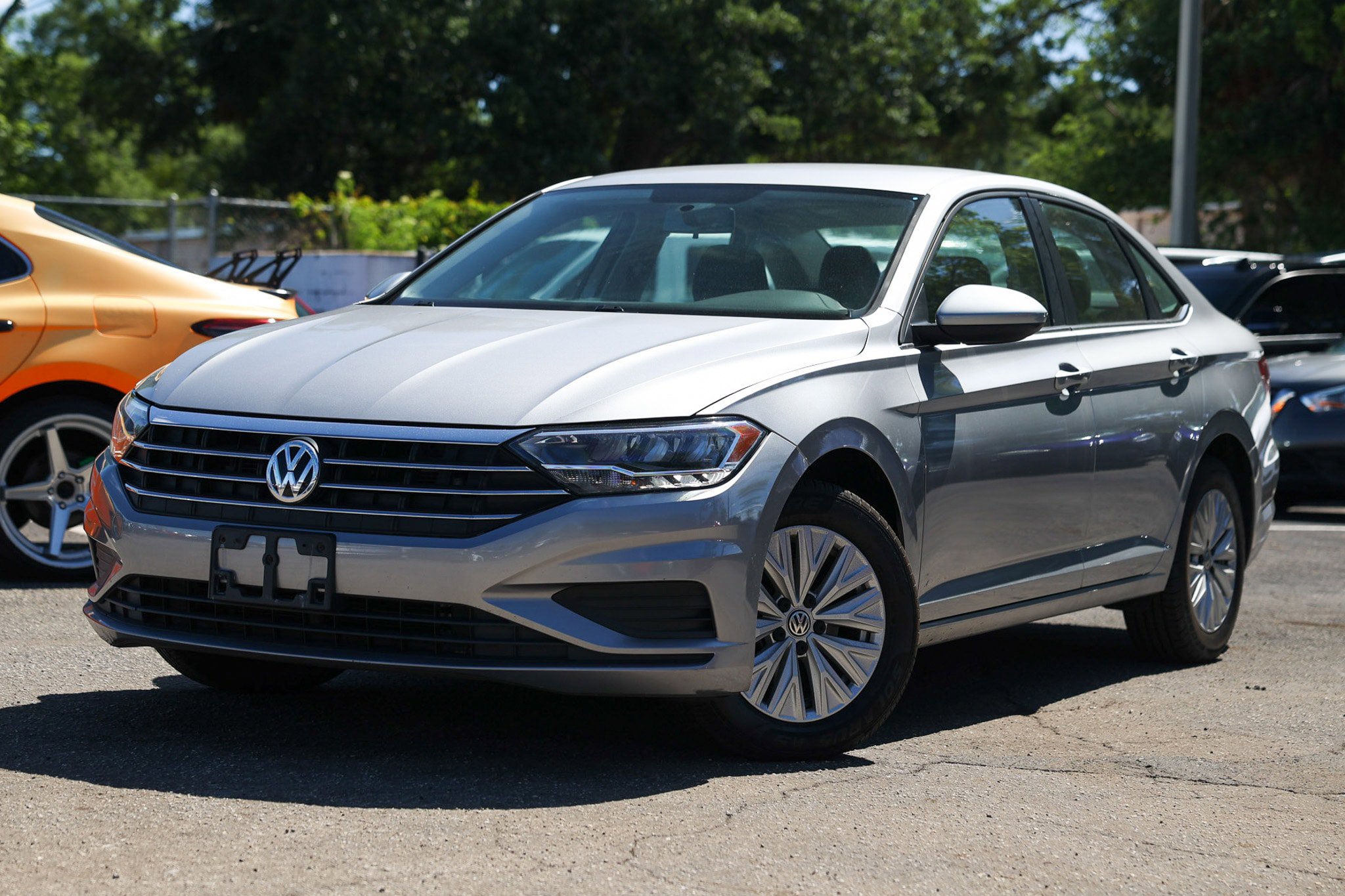 Used 2020 Volkswagen Jetta S w/ Driver Assistance Package FWD image 1