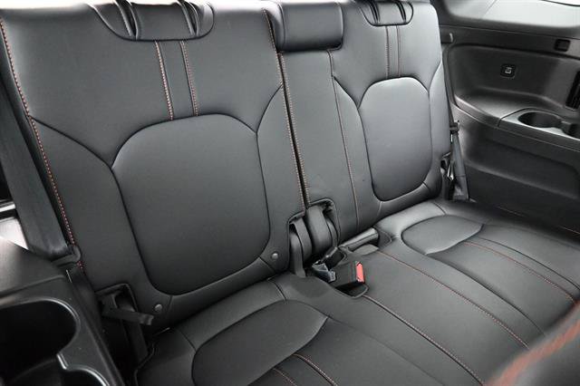 Used 2023 Honda Pilot TrailSport image 22