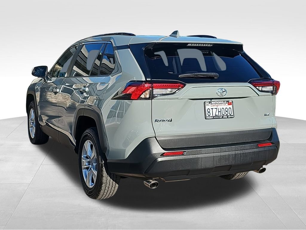 Used 2021 Toyota RAV4 XLE image 5