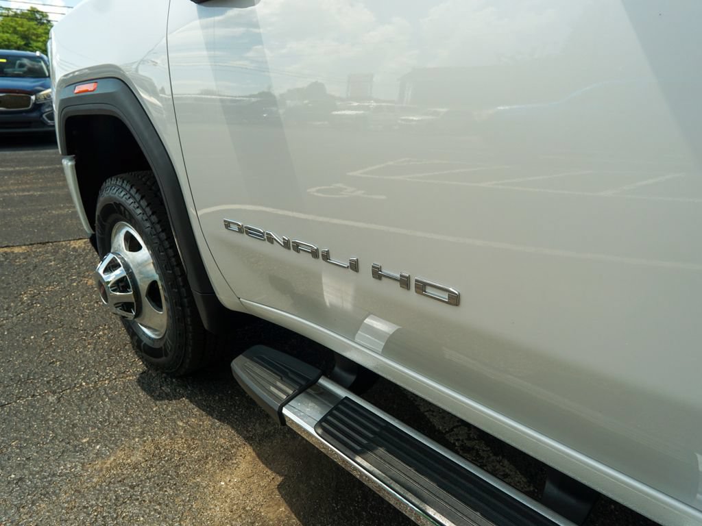 Used 2020 GMC Sierra 3500 Denali w/ Denali Ultimate Package AWD/4WD image 10
