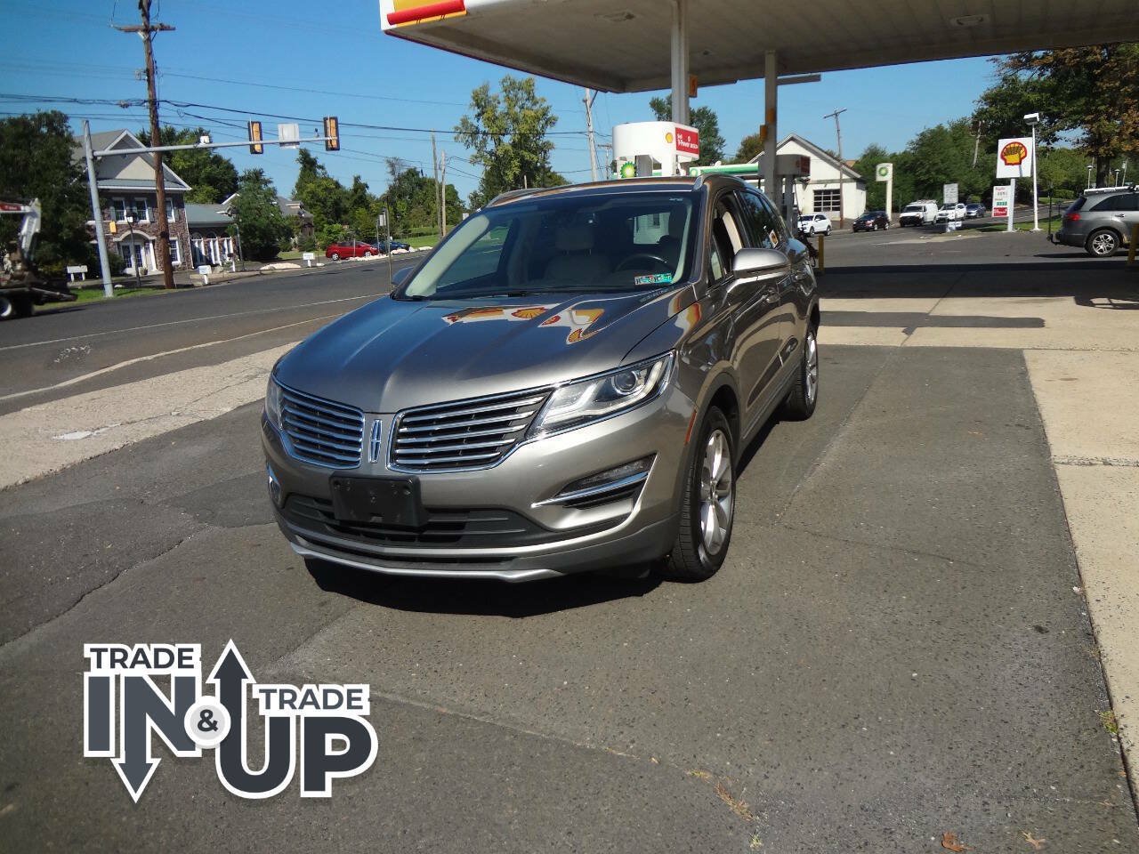 Used 2017 Lincoln MKC Select w/ Select Plus Package AWD/4WD image 1