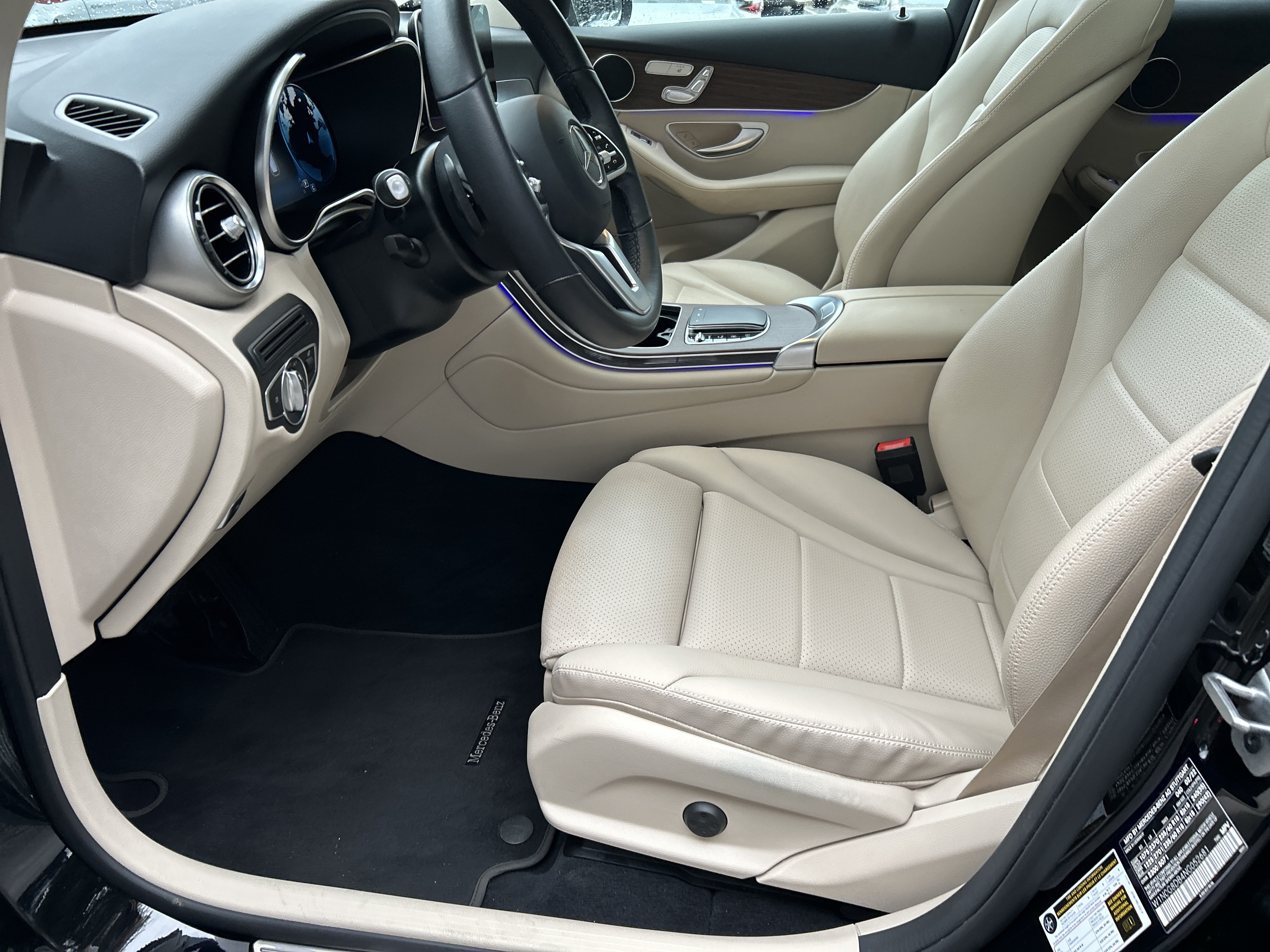 Certified 2022 Mercedes-Benz GLC 300 image 22