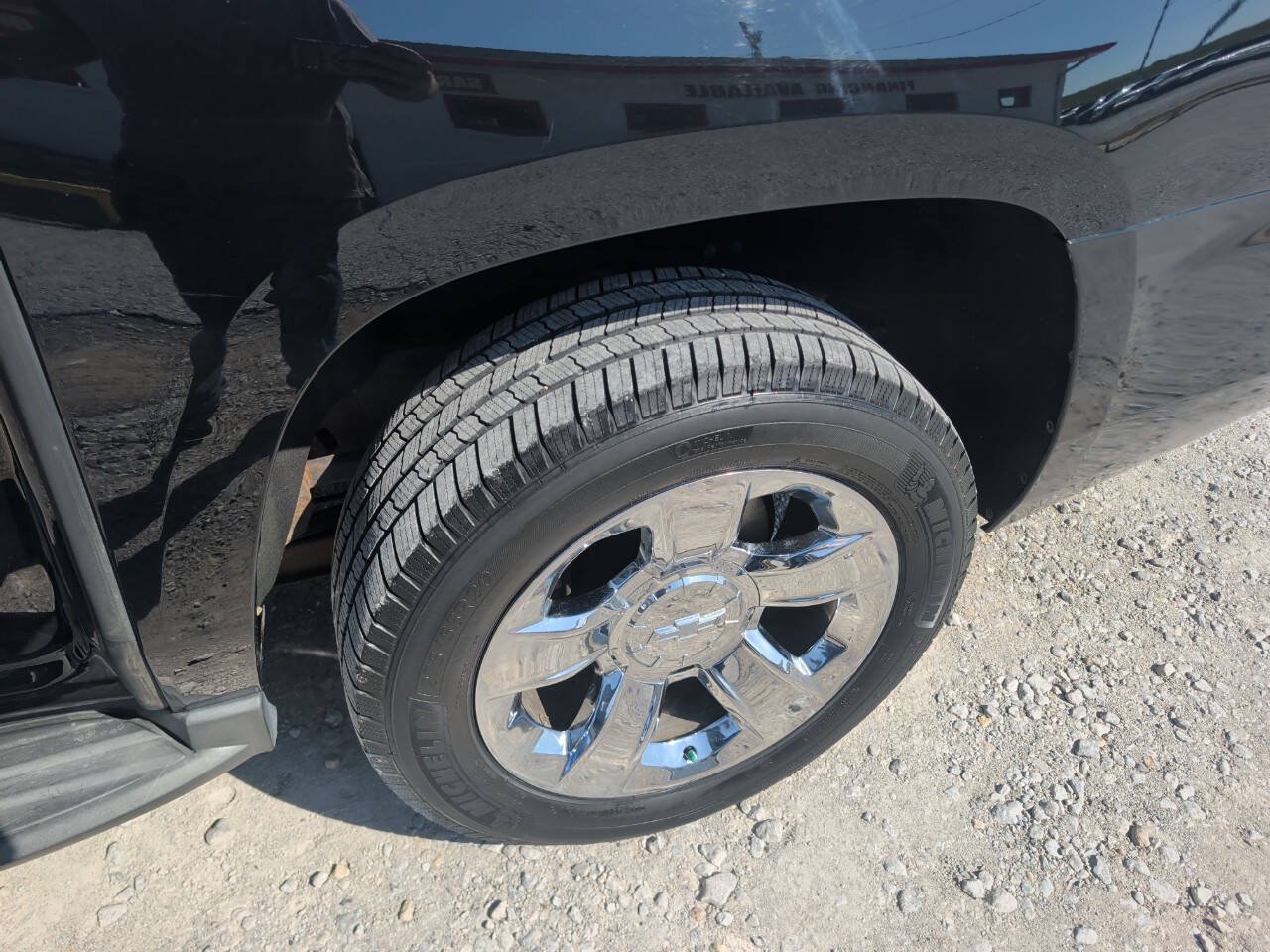 Used 2015 Chevrolet Suburban LS w/ Max Trailering Package AWD/4WD image 25