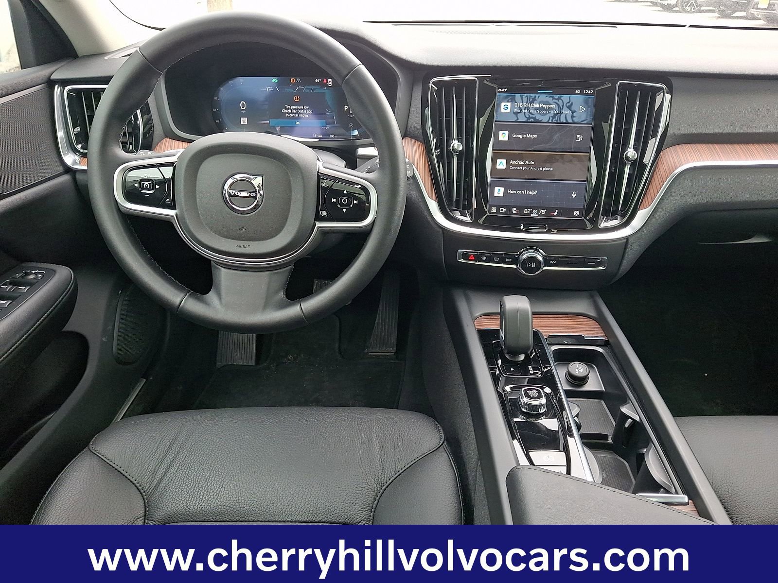 Certified 2025 Volvo V60 B5 Cross Country Plus image 12